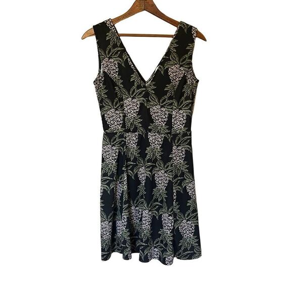 H&M Fit & Flare Pineapple V Neck Mini Dress - Picture 2 of 8